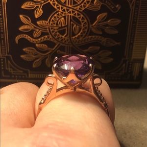 5 carat Amethyst solitaire unique setting